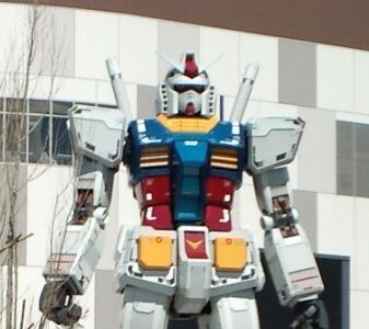 10月に設置のガンダム、横浜市集客に生かす （日経電子版）